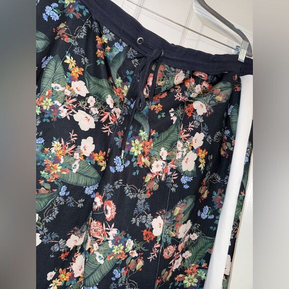 ASOS Floral Side Striped Sweatpants Size 6XL EUC - Picture 2 of 7